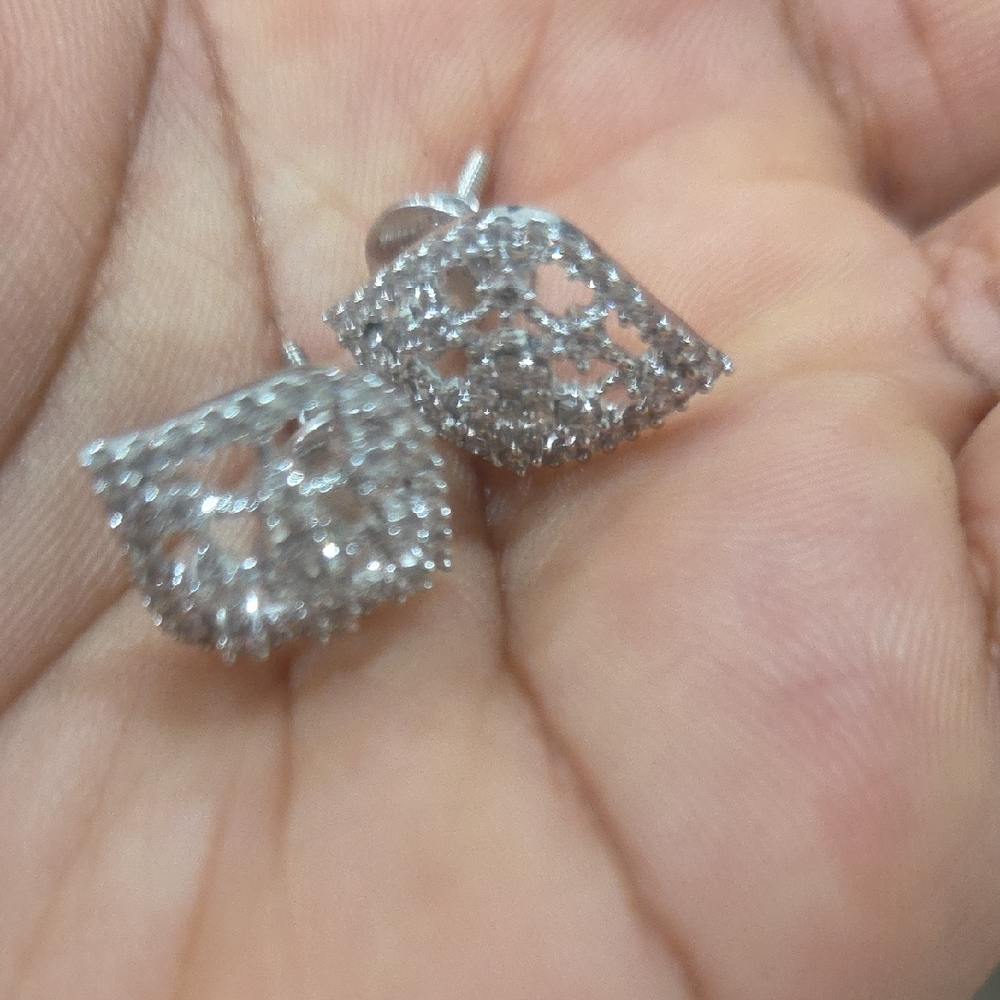 7 Diamonds Intricate Silver Earrings